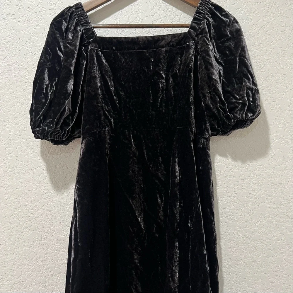 J. Crew Puff-sleeve Velvet Dress in Black